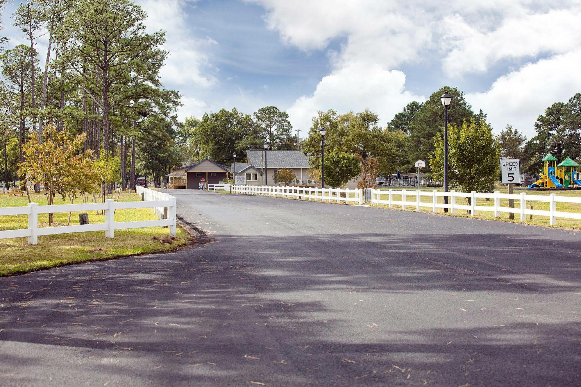 New Point Rv Resort Exterior photo